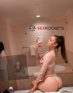 Соня — эротические фото