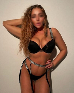 Мила — эротические фото