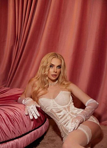 Девушка Тиффани, фото и отзывы