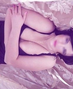 Настя — эротические фото